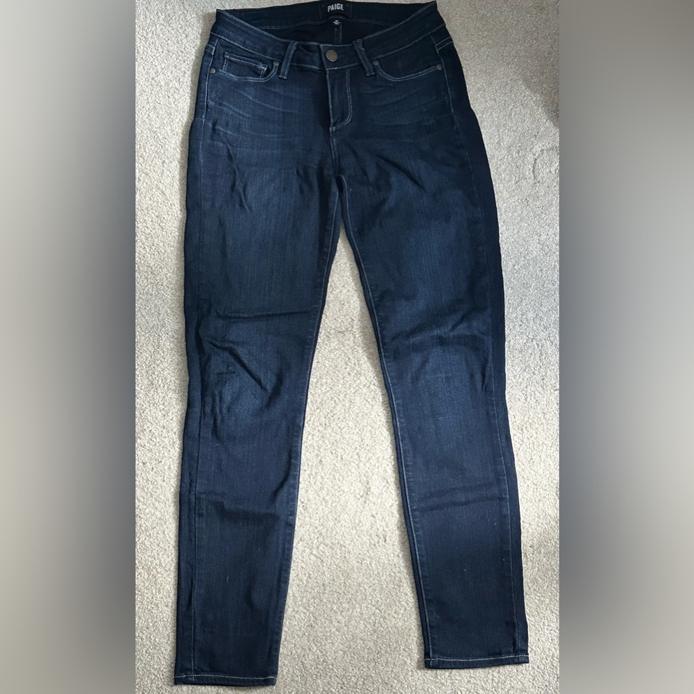 PAIGE dark wash mid-rise skinny jeans - size 27